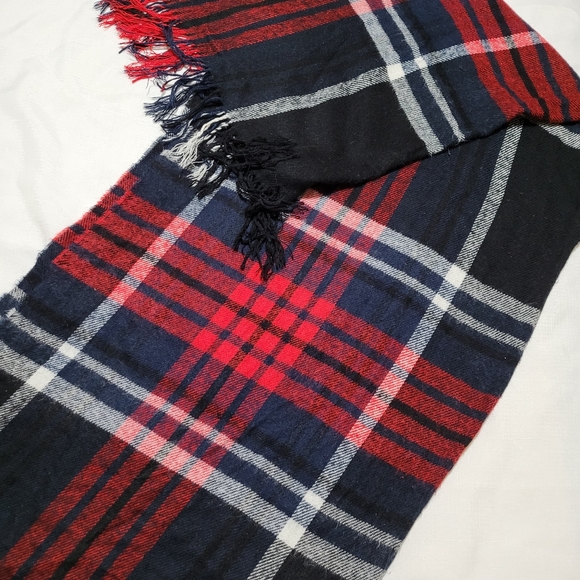 Shawl dynamite, red, black and white - Picture 3 of 4